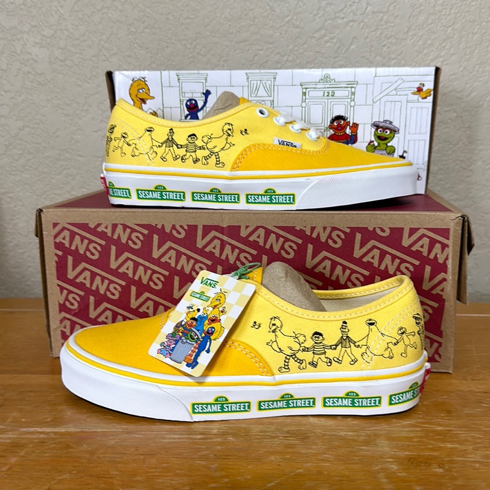 Vans Authentic  Sesame Street Yellow women’s size 6 or men’s size 4.5